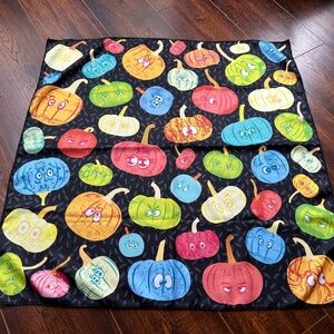 Lush Cosmetics pumpkin knot wrap